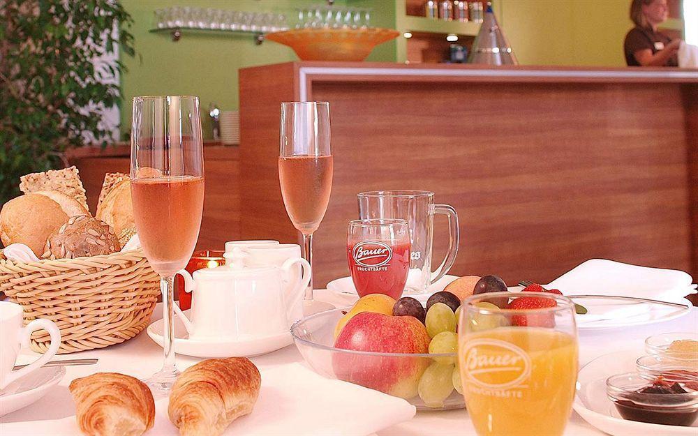 Hotel & Spa Sommerfeld - Adults Only Kremmen Exterior foto